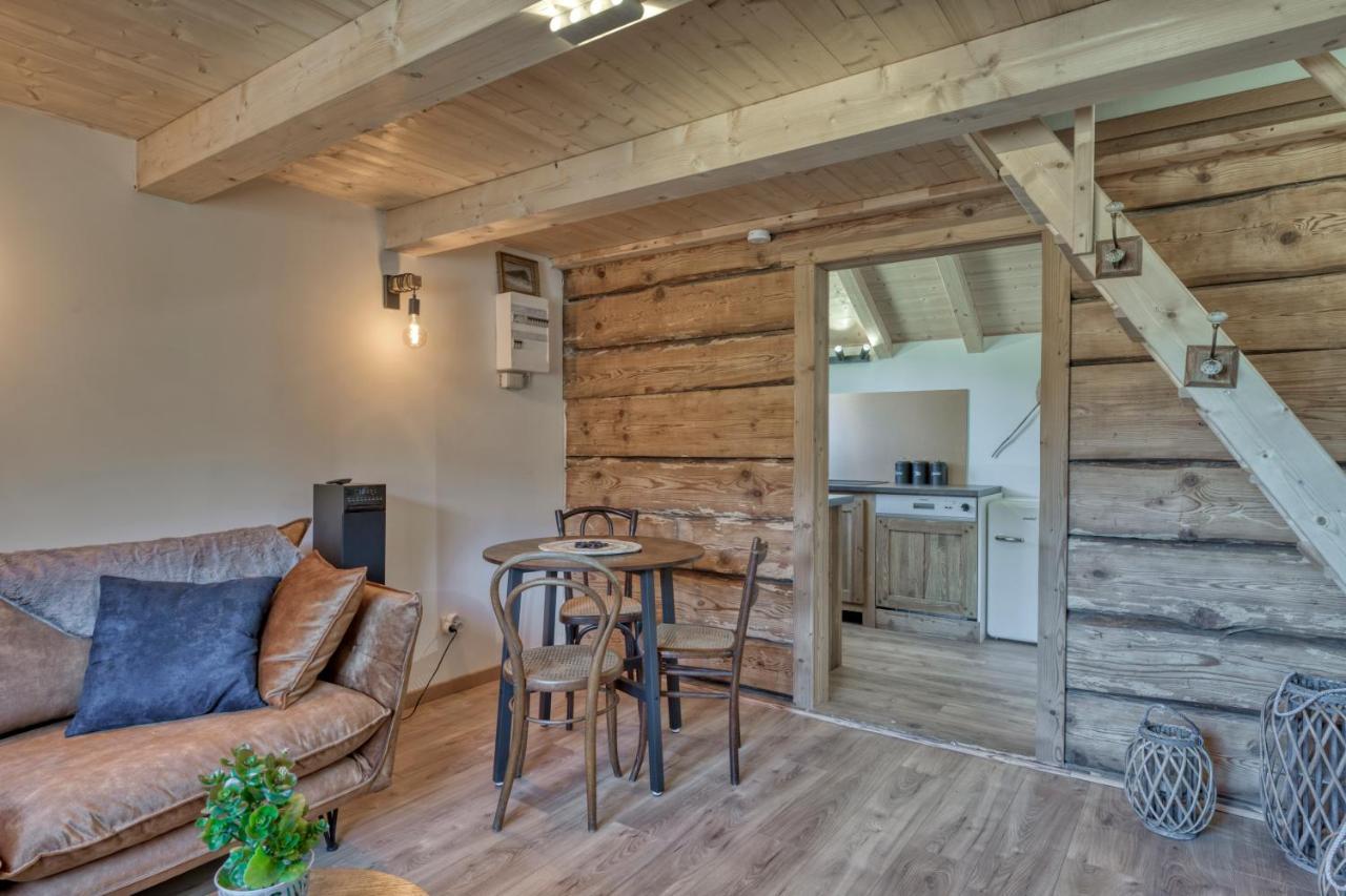 Chalet Mazot Savoyard Situe A 25 Kms De Chamonix