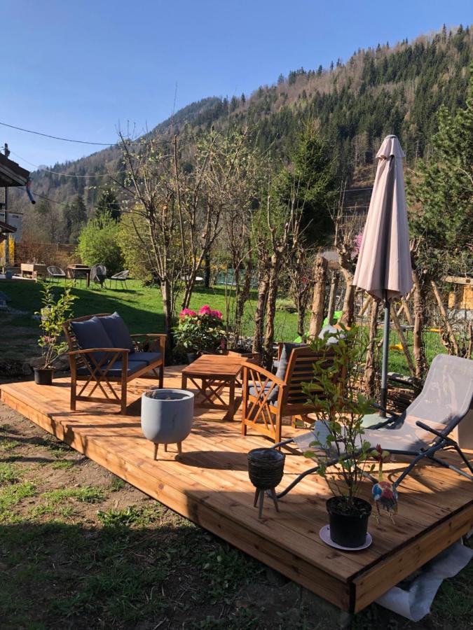 Mazot Savoyard Situe A 25 Kms De Chamonix Chalet